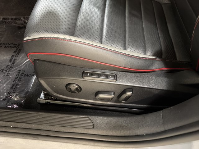 Certified 2022 Volkswagen GTI Autobahn FWD image 16