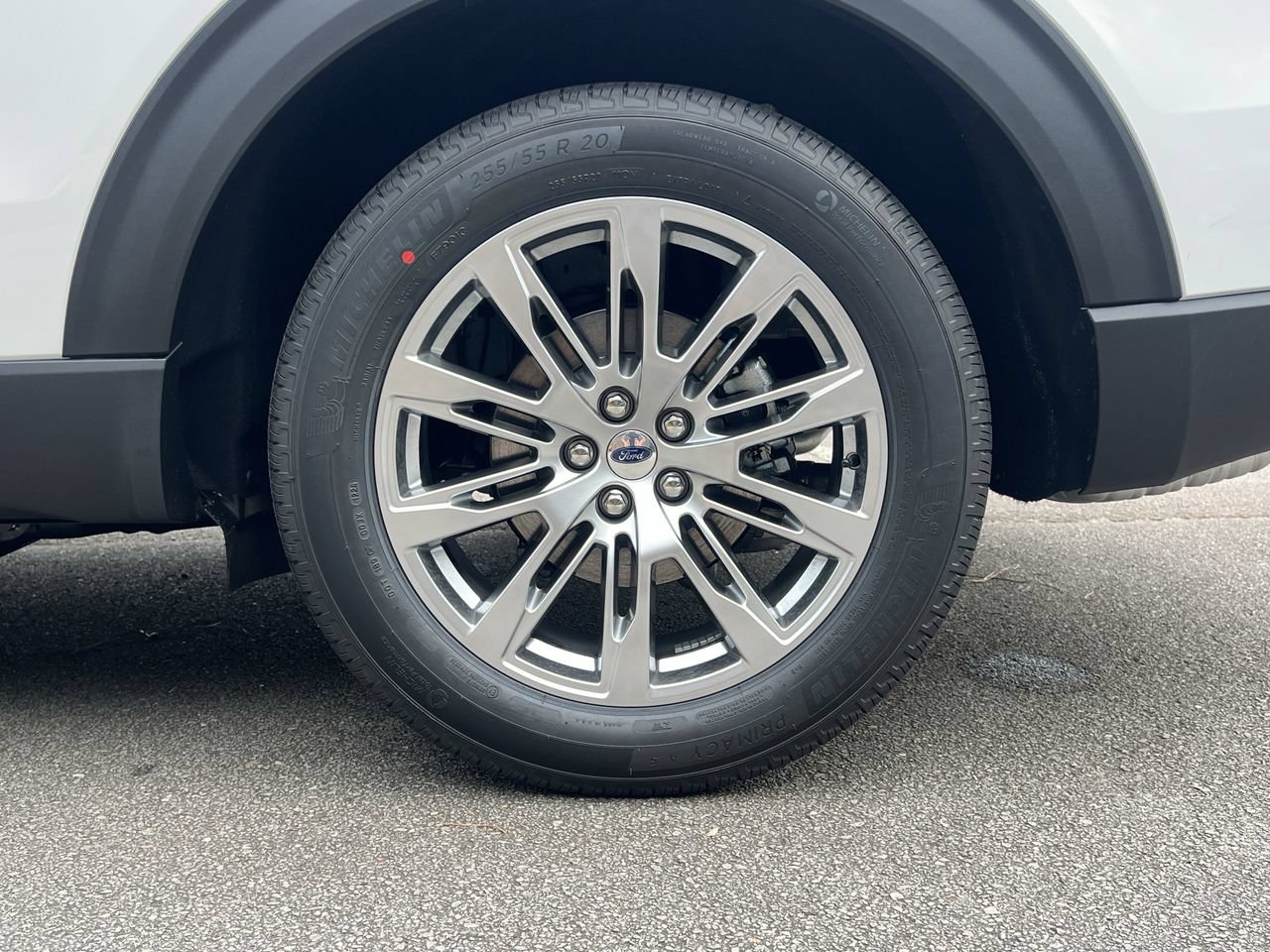 New 2026 Ford Explorer Platinum RWD image 29