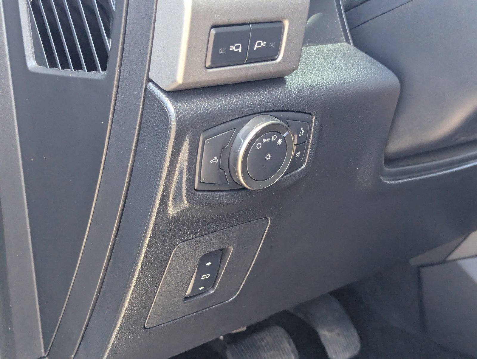 Used 2018 Ford F150 Raptor w/ Equipment Group 802A Luxury AWD/4WD image 30