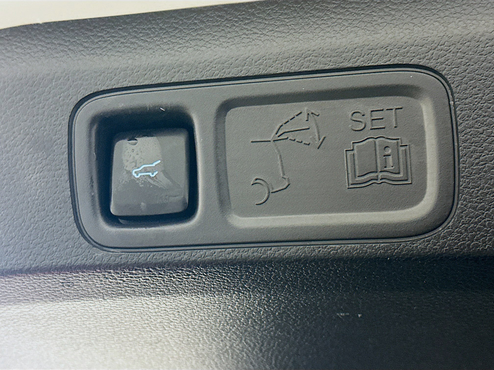 Used 2024 Ford Expedition XLT image 32