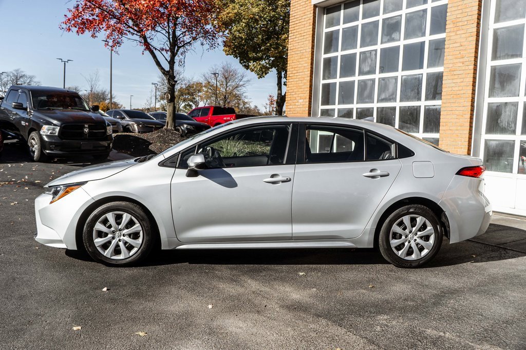 Used 2024 Toyota Corolla LE image 27