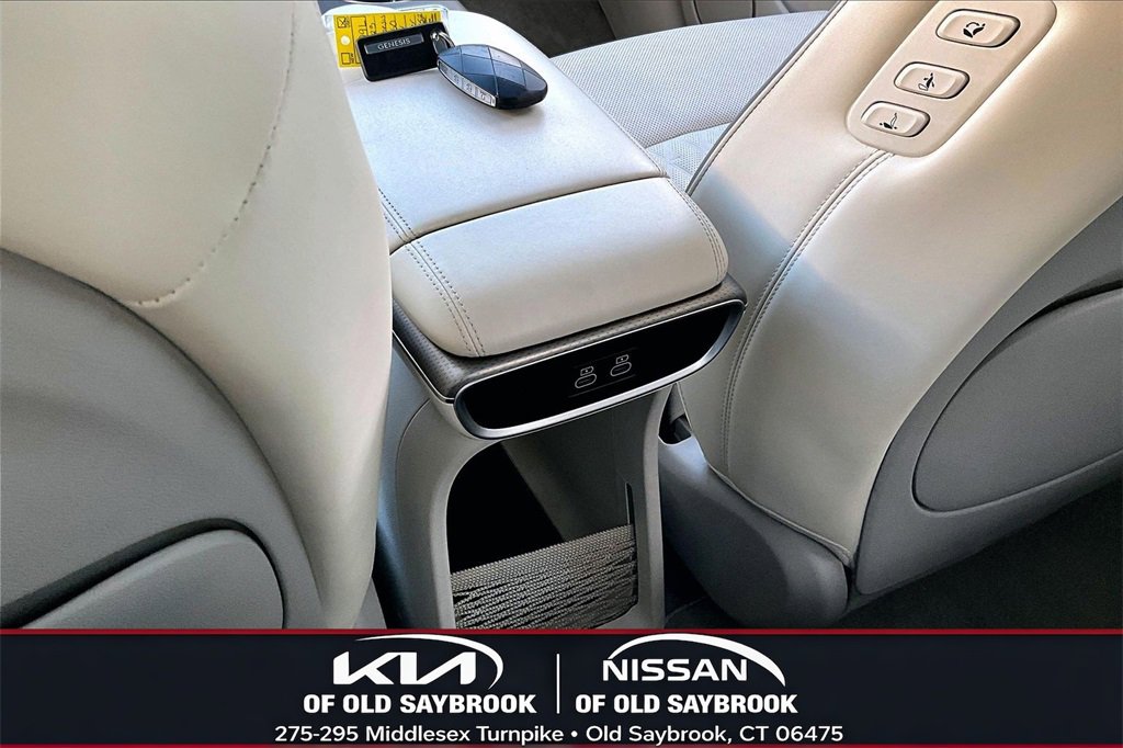 Used 2023 Genesis GV60 Performance image 10