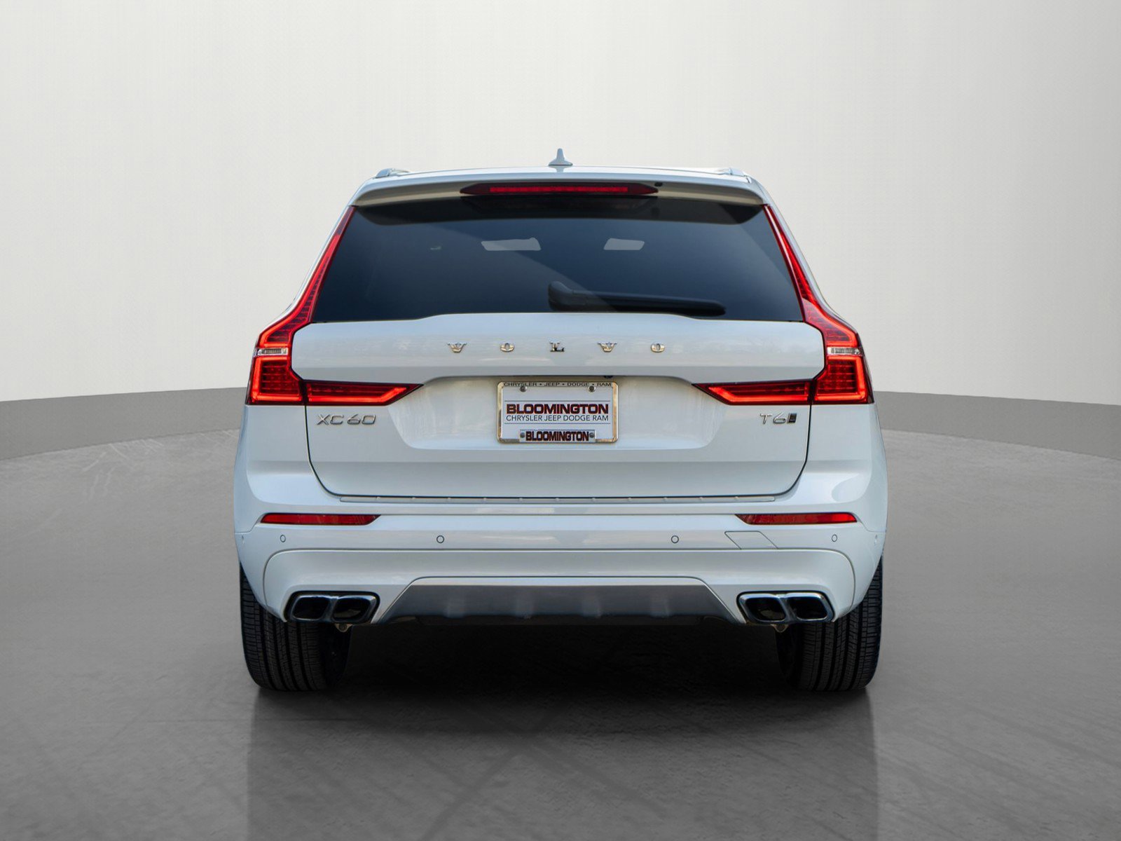 Used 2019 Volvo XC60 T6 Momentum w/ Advanced Package image 6