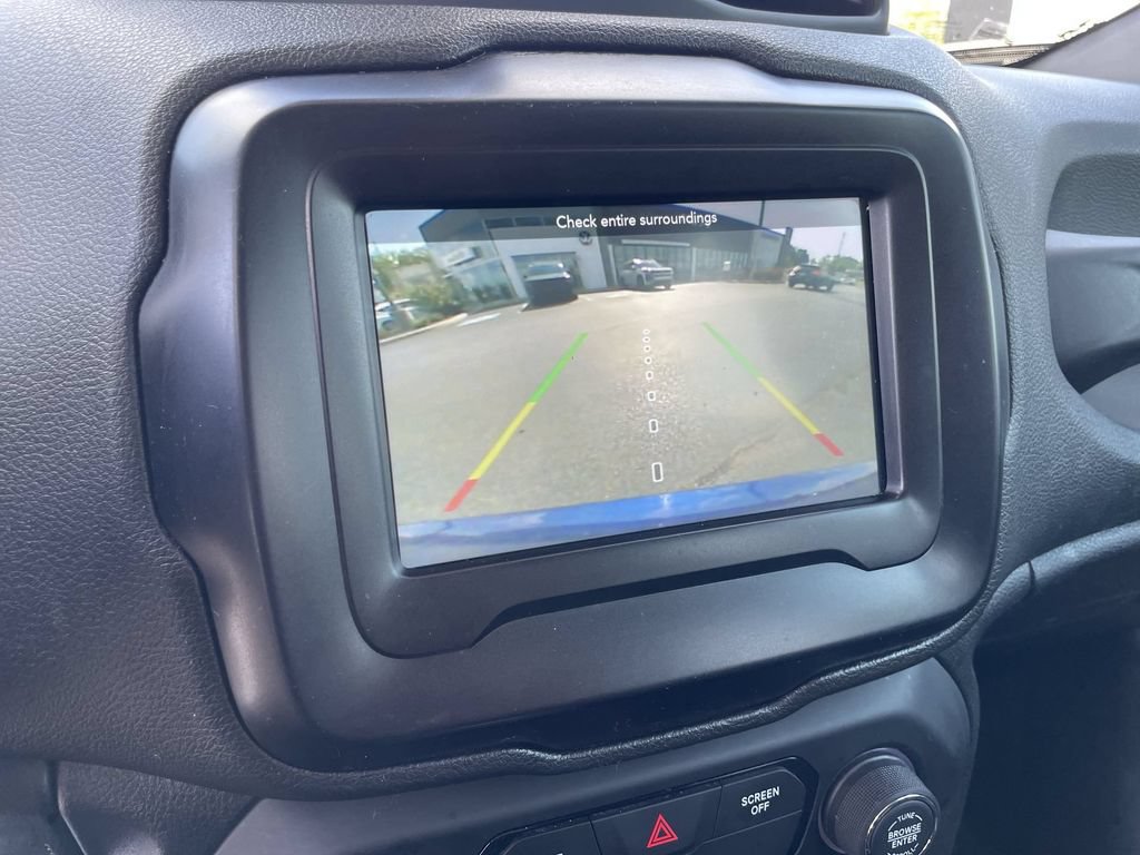 Used 2019 Jeep Renegade Latitude FWD image 13