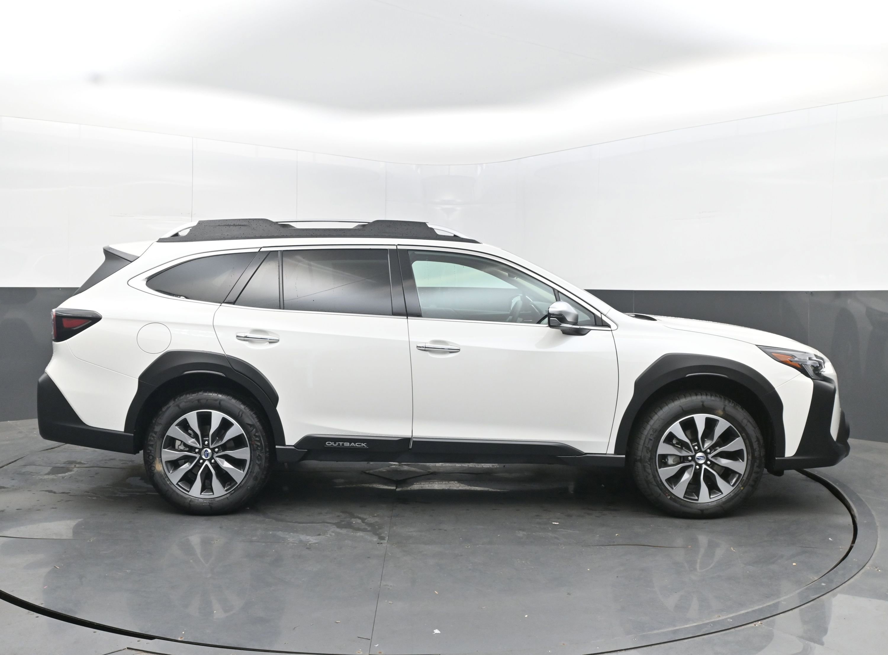 New 2025 Subaru Outback Touring XT image 8