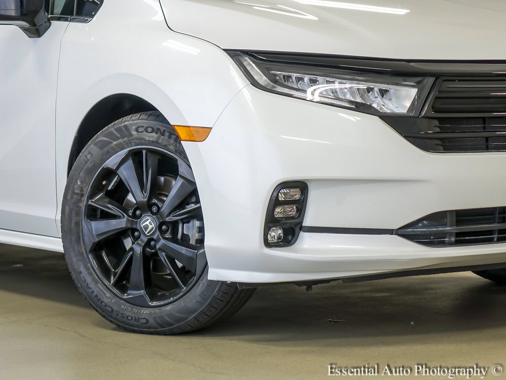 Used 2023 Honda Odyssey Sport image 4