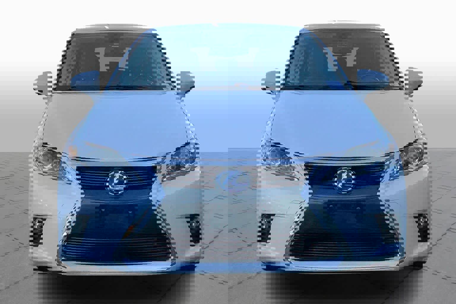 Used 2016 Lexus CT 200h image 3