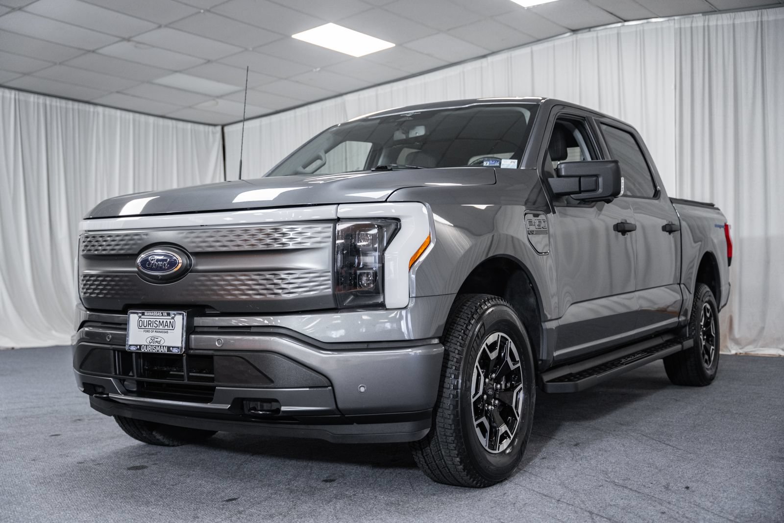 Certified 2023 Ford F150 Lightning XLT AWD/4WD image 3
