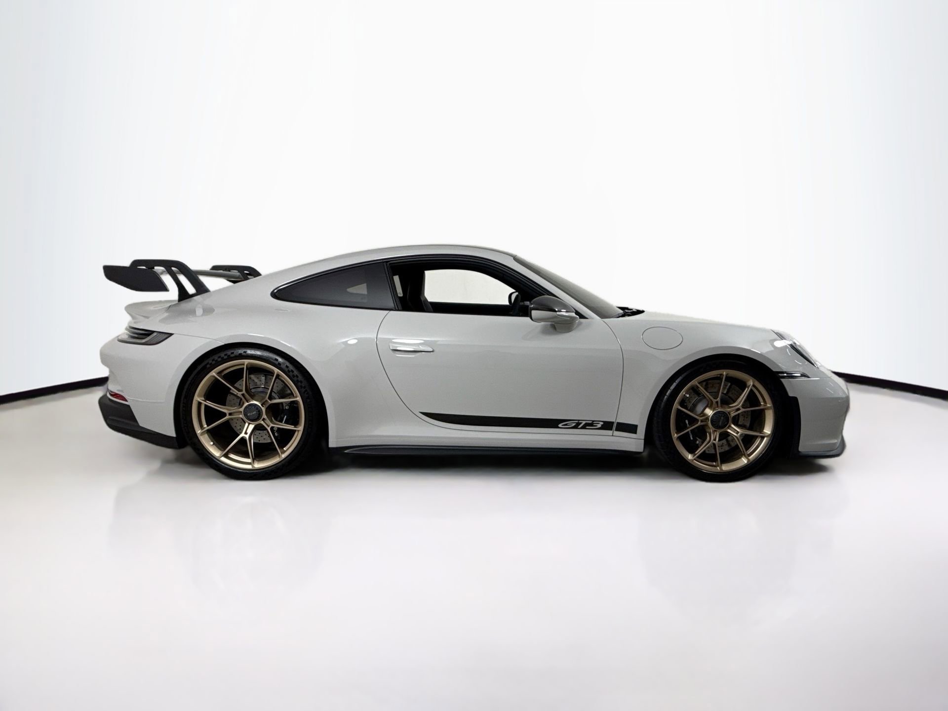 Used 2023 Porsche 911 GT3 RWD image 8
