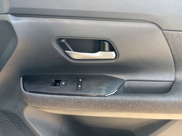 Used 2026 Nissan Kicks SV image 14