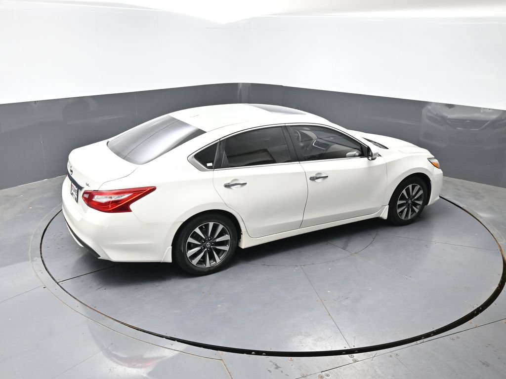 Used 2016 Nissan Altima 2.5 SL w/ 2.5 Technology Package FWD image 41