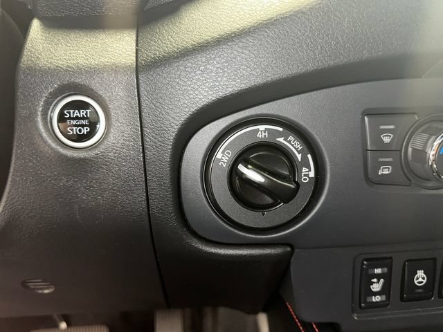 Used 2024 Nissan Frontier PRO-4X w/ Pro Convenience Package AWD/4WD image 31