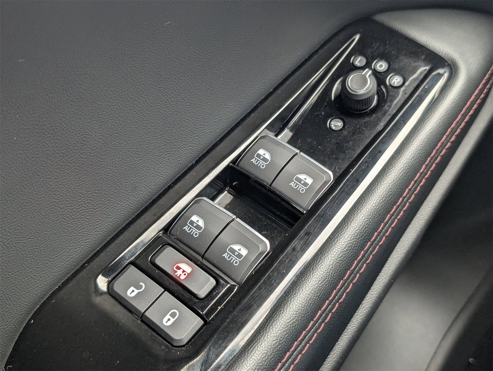 Used 2024 Jeep Wagoneer Launch Edition image 35