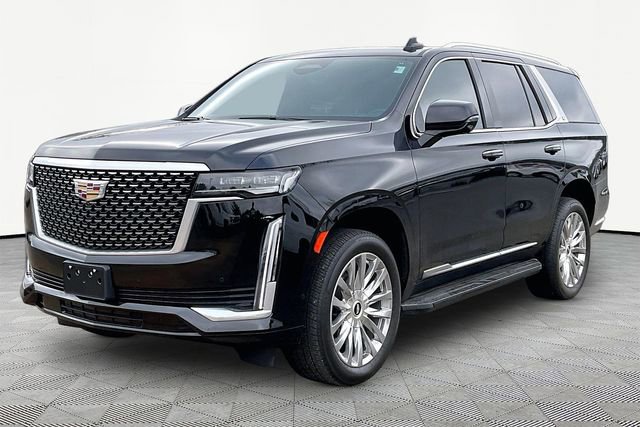 Used 2023 Cadillac Escalade Premium Luxury w/ Performance Package image 3