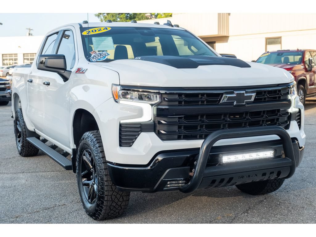 Used 2024 Chevrolet Silverado 1500 LT Trail Boss w/ Convenience Package II AWD/4WD image 34