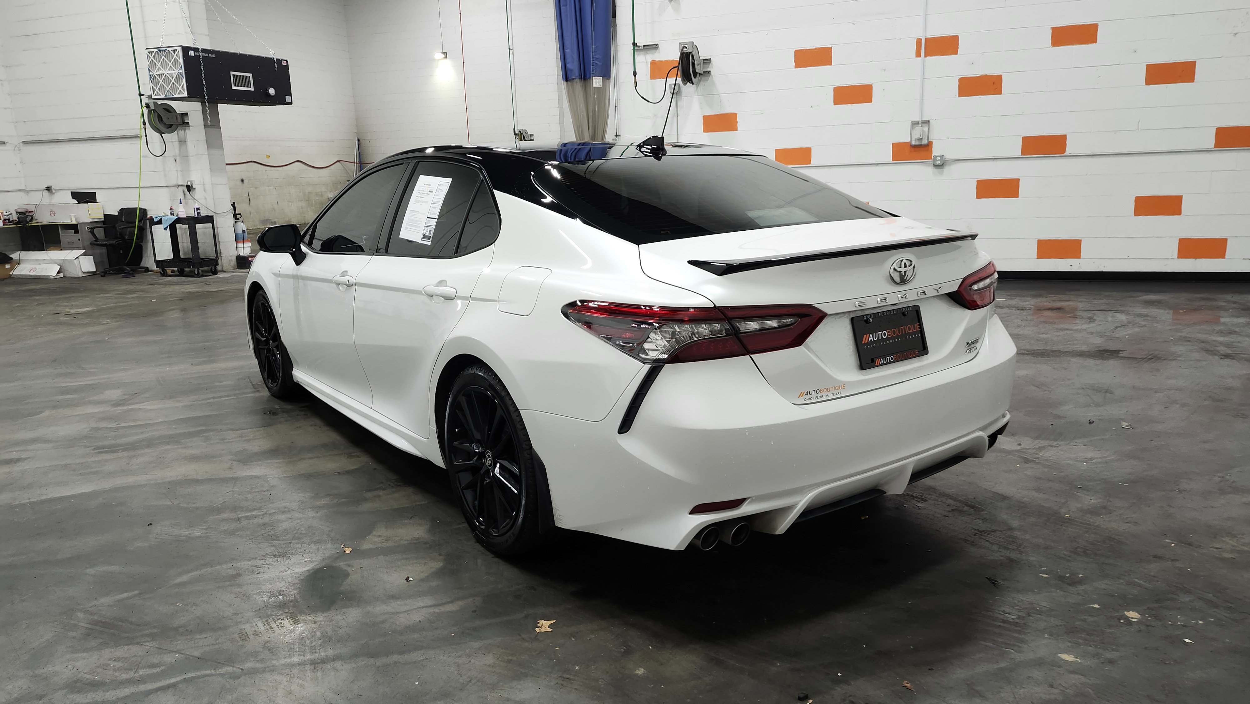 Used 2021 Toyota Camry XSE image 13