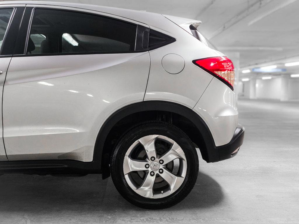 Used 2016 Honda HR-V EX image 15