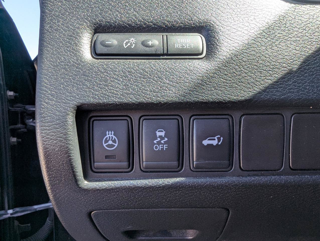 Used 2016 Nissan Murano Platinum w/ Platinum Technology Package AWD/4WD image 17