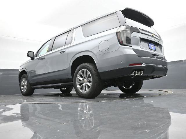 New 2025 Chevrolet Suburban Premier image 12
