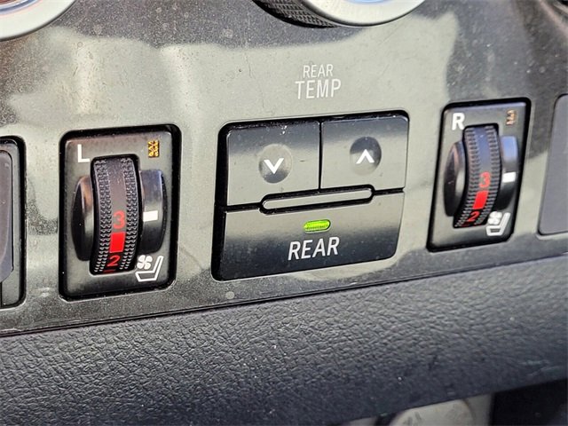 Used 2018 Toyota Sequoia Platinum image 26