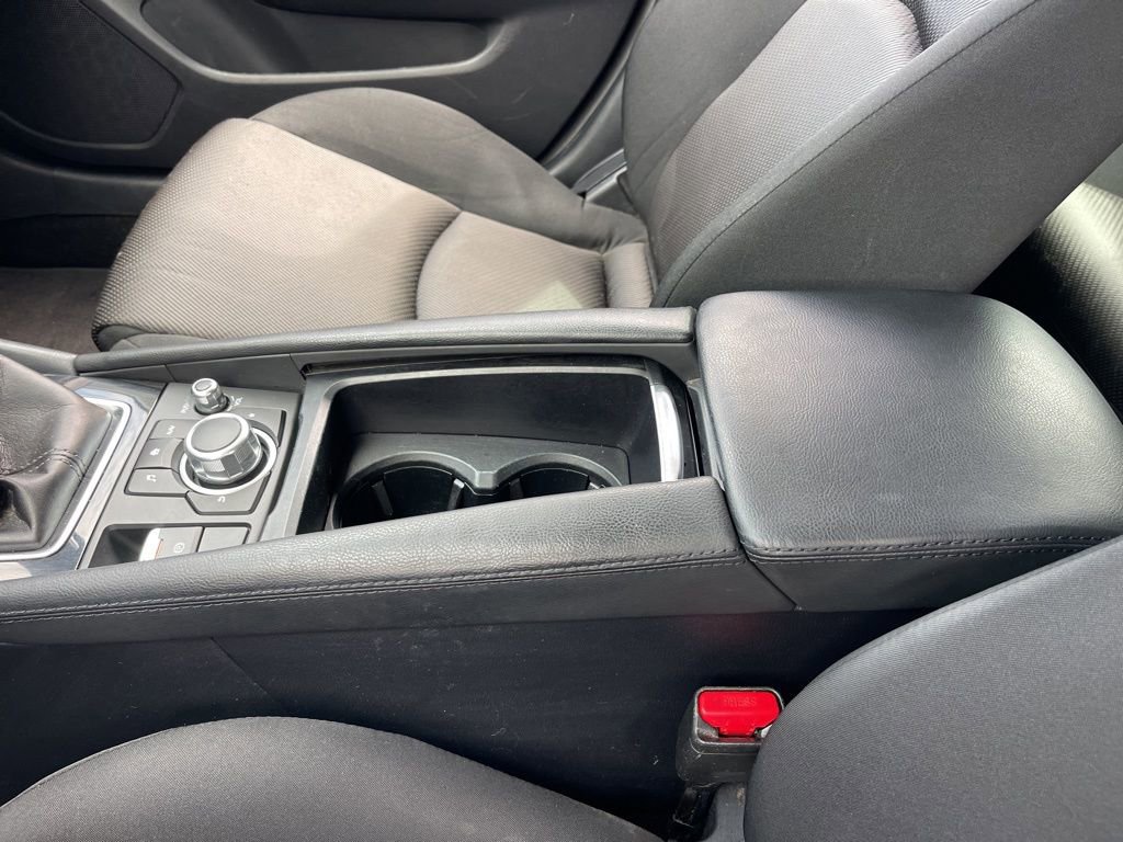 Used 2018 MAZDA MAZDA3 Sport image 13