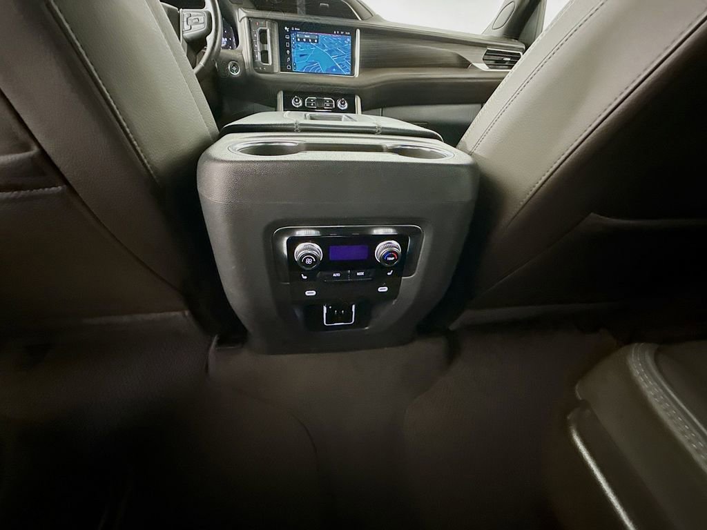 Used 2022 GMC Yukon XL Denali w/ Max Trailering Package AWD/4WD image 26