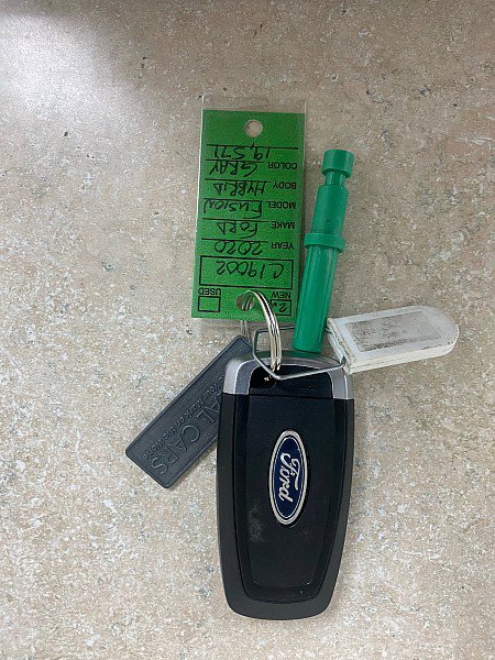 Used 2020 Ford Fusion SE image 25