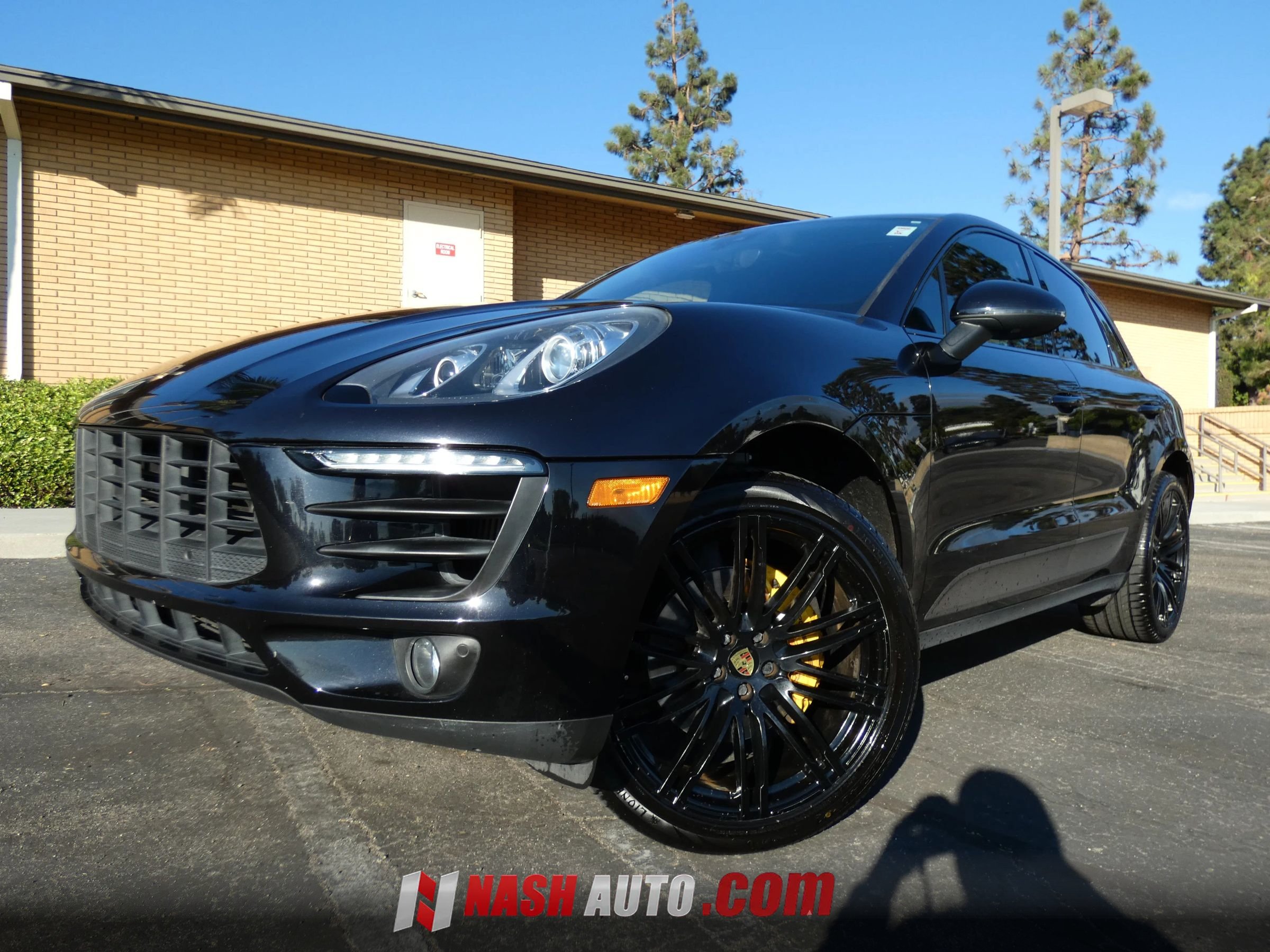 Used 2015 Porsche Macan S AWD/4WD image 12