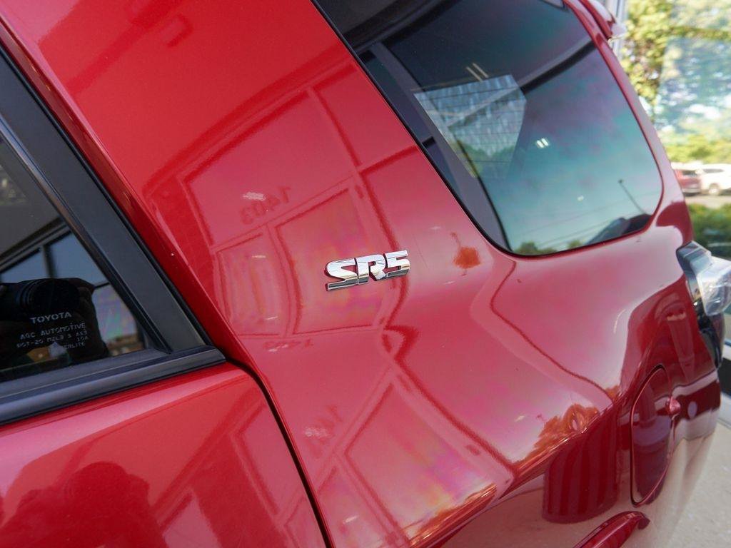 Used 2018 Toyota 4Runner SR5 Premium AWD/4WD image 8