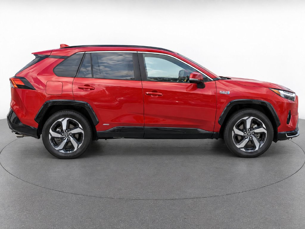 Used 2024 Toyota RAV4 SE w/ Weather & Moonroof Package AWD/4WD image 8