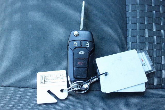 Used 2024 Ford Transit 350 XLT image 28