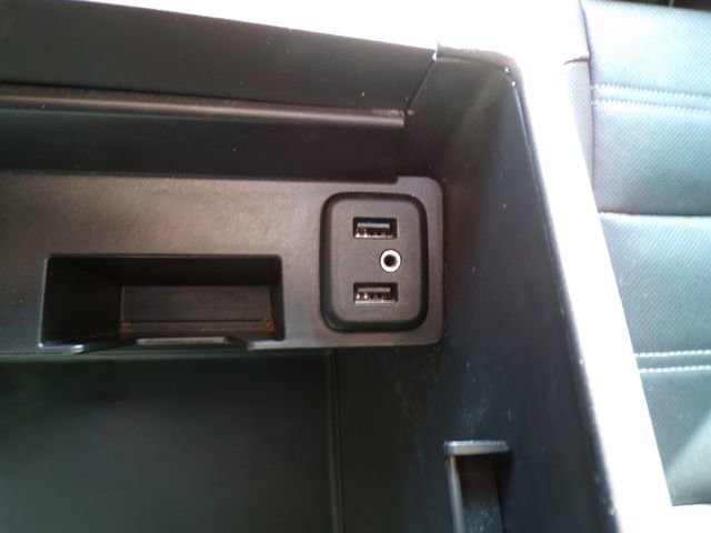 Used 2016 GMC Yukon Denali w/ Open Road Package AWD/4WD image 32