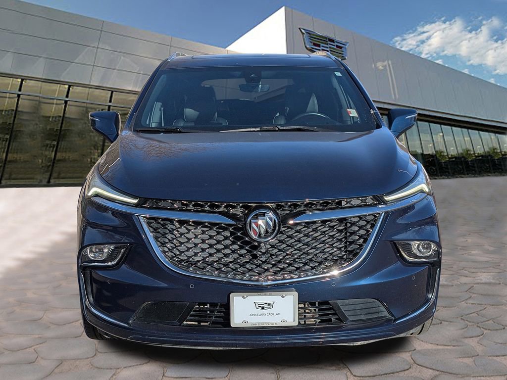 Used 2024 Buick Enclave Avenir image 9