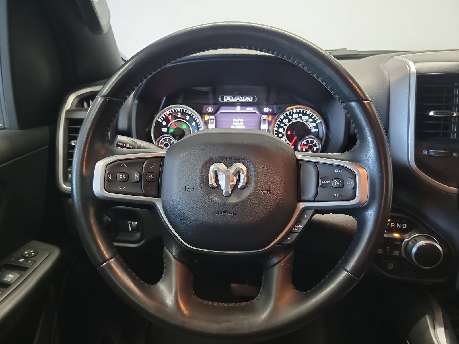 Used 2023 RAM 1500 Big Horn AWD/4WD image 17