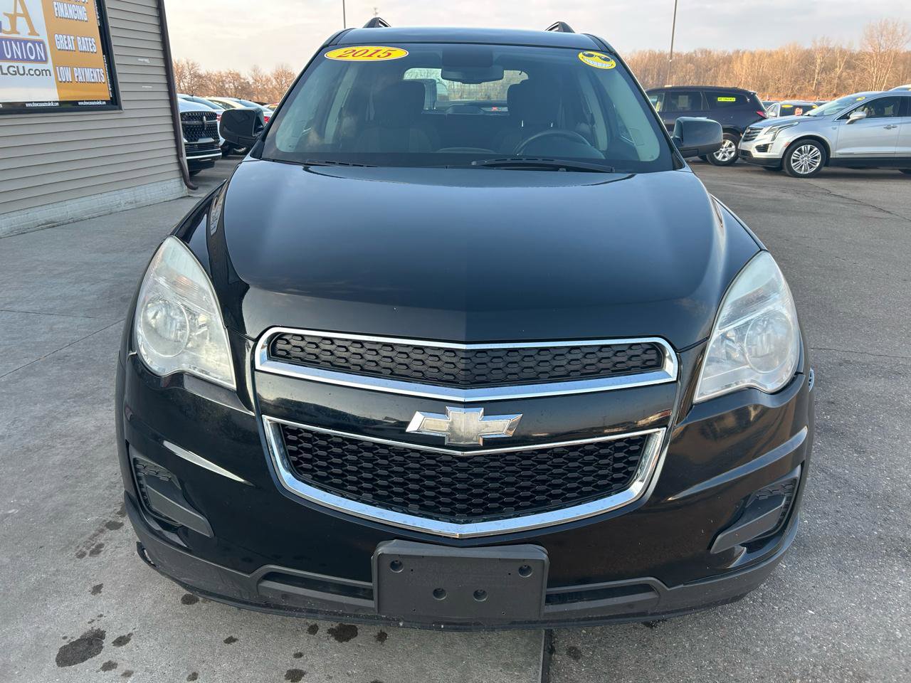 Used 2015 Chevrolet Equinox LT w/ Driver Convenience Package image 2