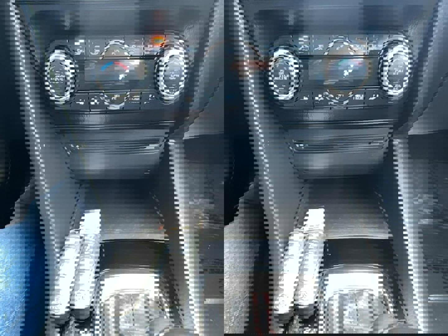 Used 2015 MAZDA MAZDA3 i Touring w/ Technology Package image 11