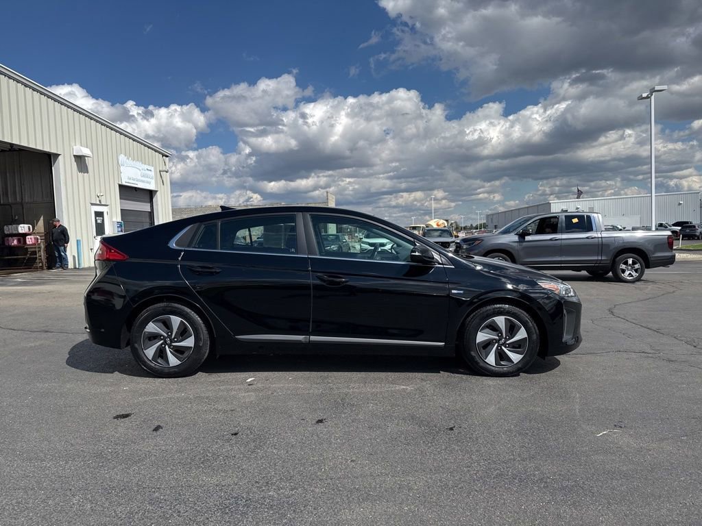 Used 2018 Hyundai Ioniq SEL image 8