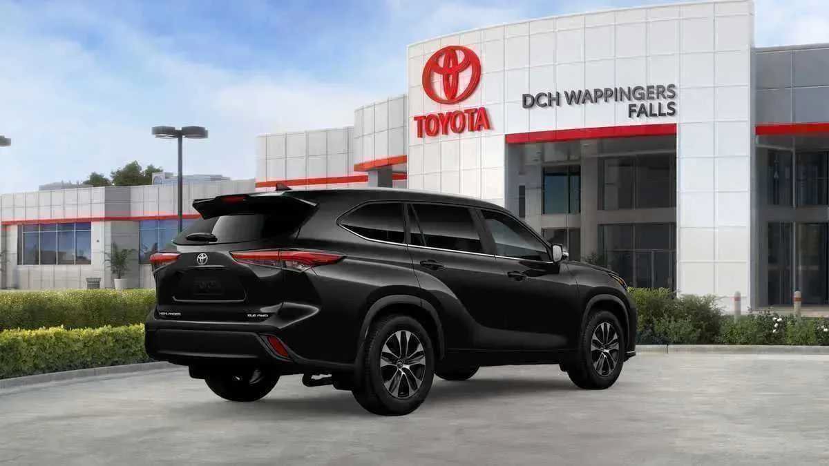 New 2026 Toyota Highlander XLE AWD/4WD image 12