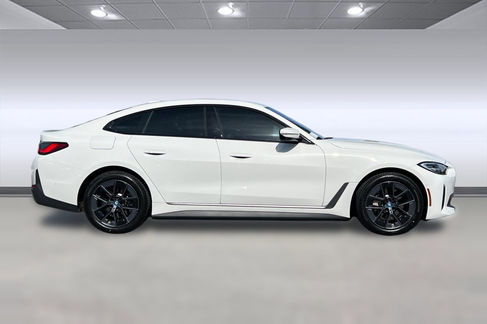 Certified 2023 BMW i4 eDrive35 w/ Premium Package RWD image 7