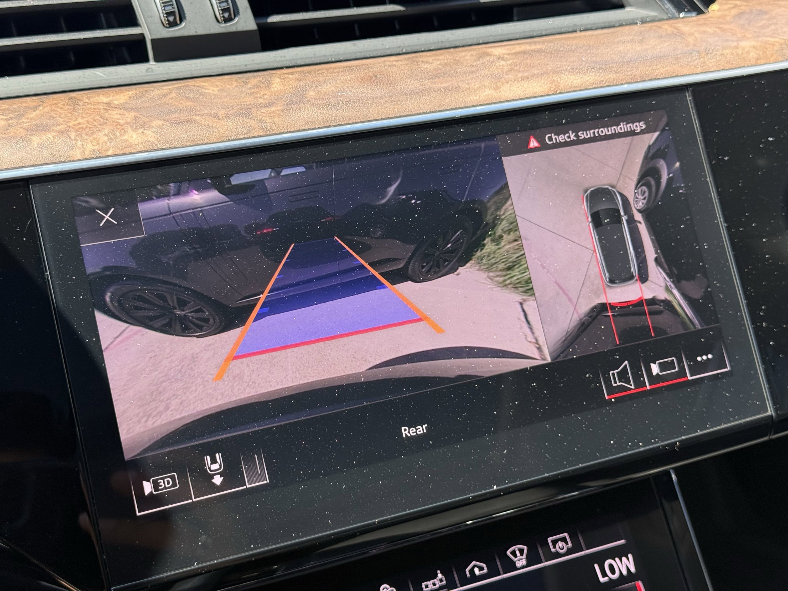 Used 2019 Audi e-tron Prestige w/ Prestige Package image 85