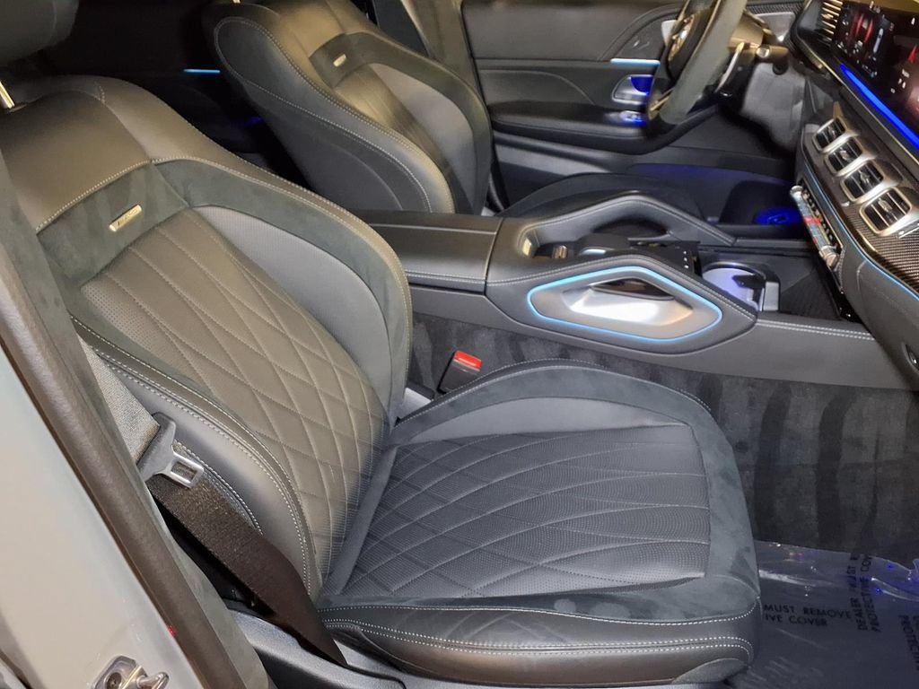 Used 2025 Mercedes-Benz GLS 63 AMG 4MATIC image 22