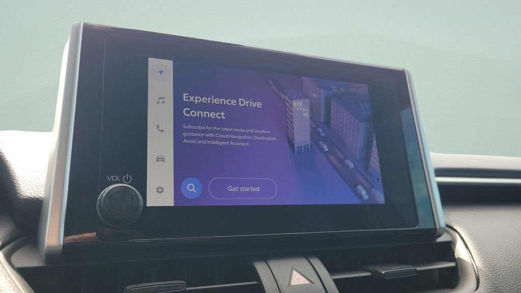 Certified 2023 Toyota RAV4 XLE FWD image 18