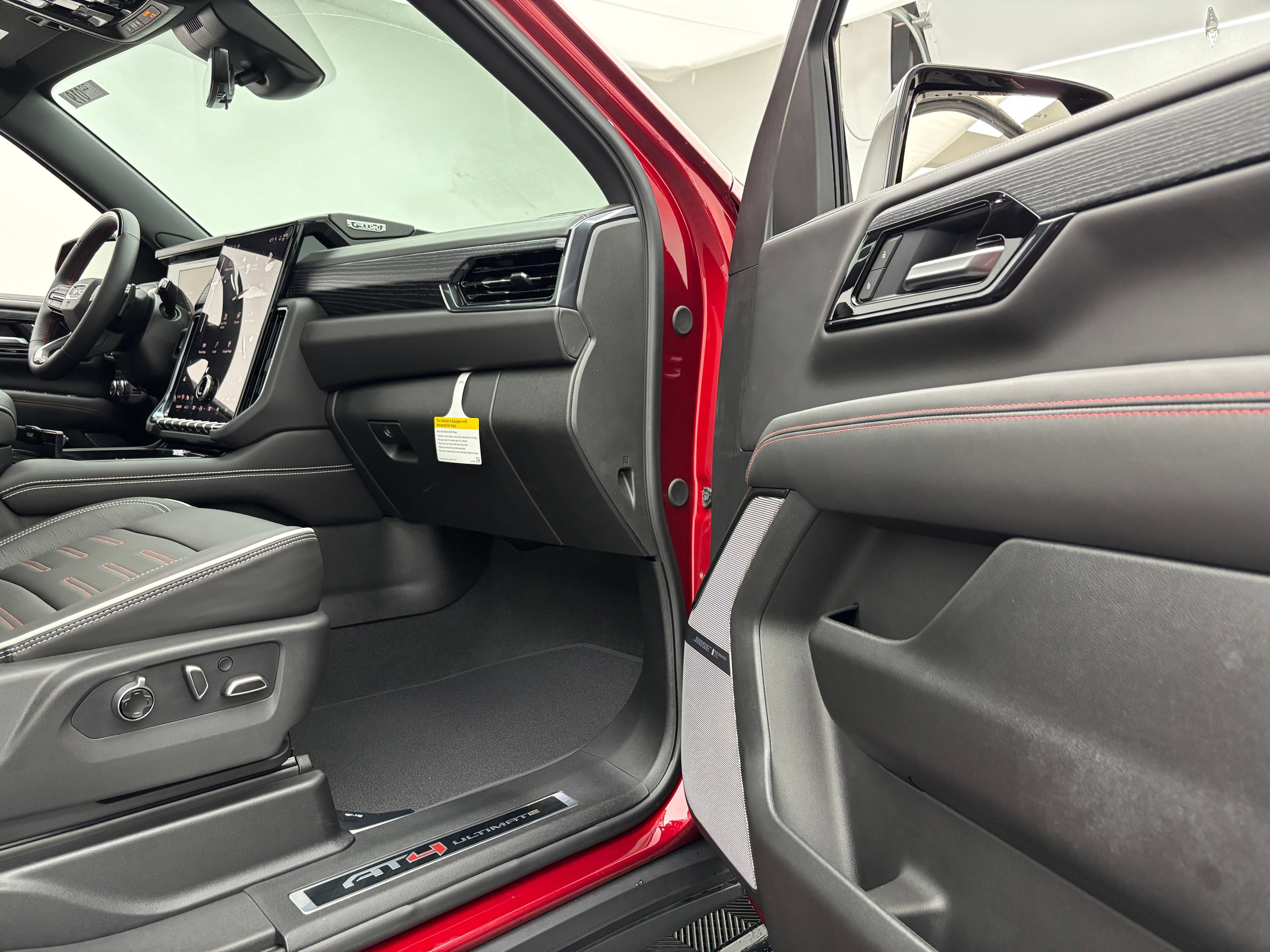 New 2026 GMC Yukon AT4 Ultimate AWD/4WD image 39
