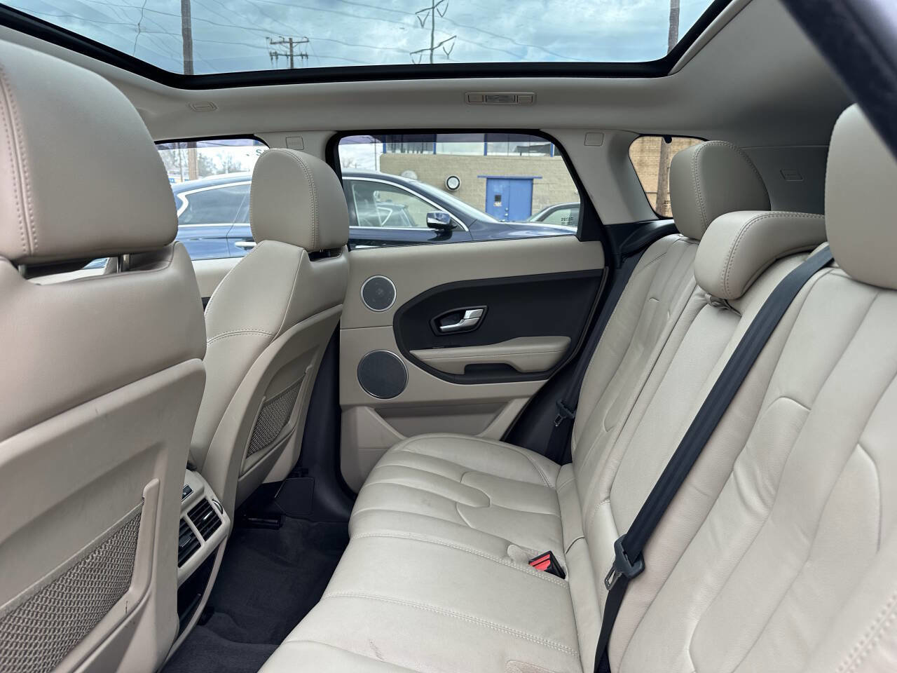 Used 2014 Land Rover Range Rover Evoque Pure Plus image 16