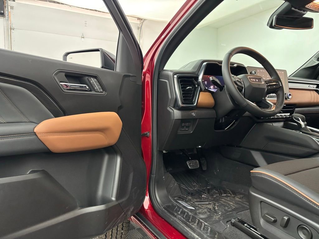 New 2026 GMC Canyon AT4 w/ Technology Plus Package image 15