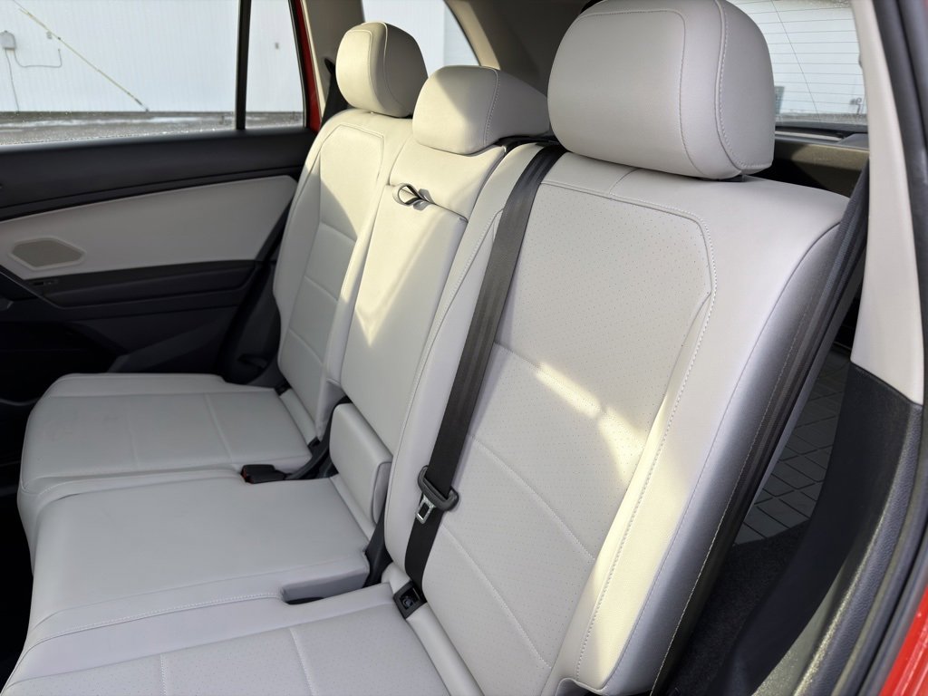 Used 2019 Volkswagen Tiguan SEL image 37
