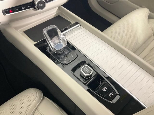 New 2026 Volvo XC60 T8 Ultra AWD/4WD image 15