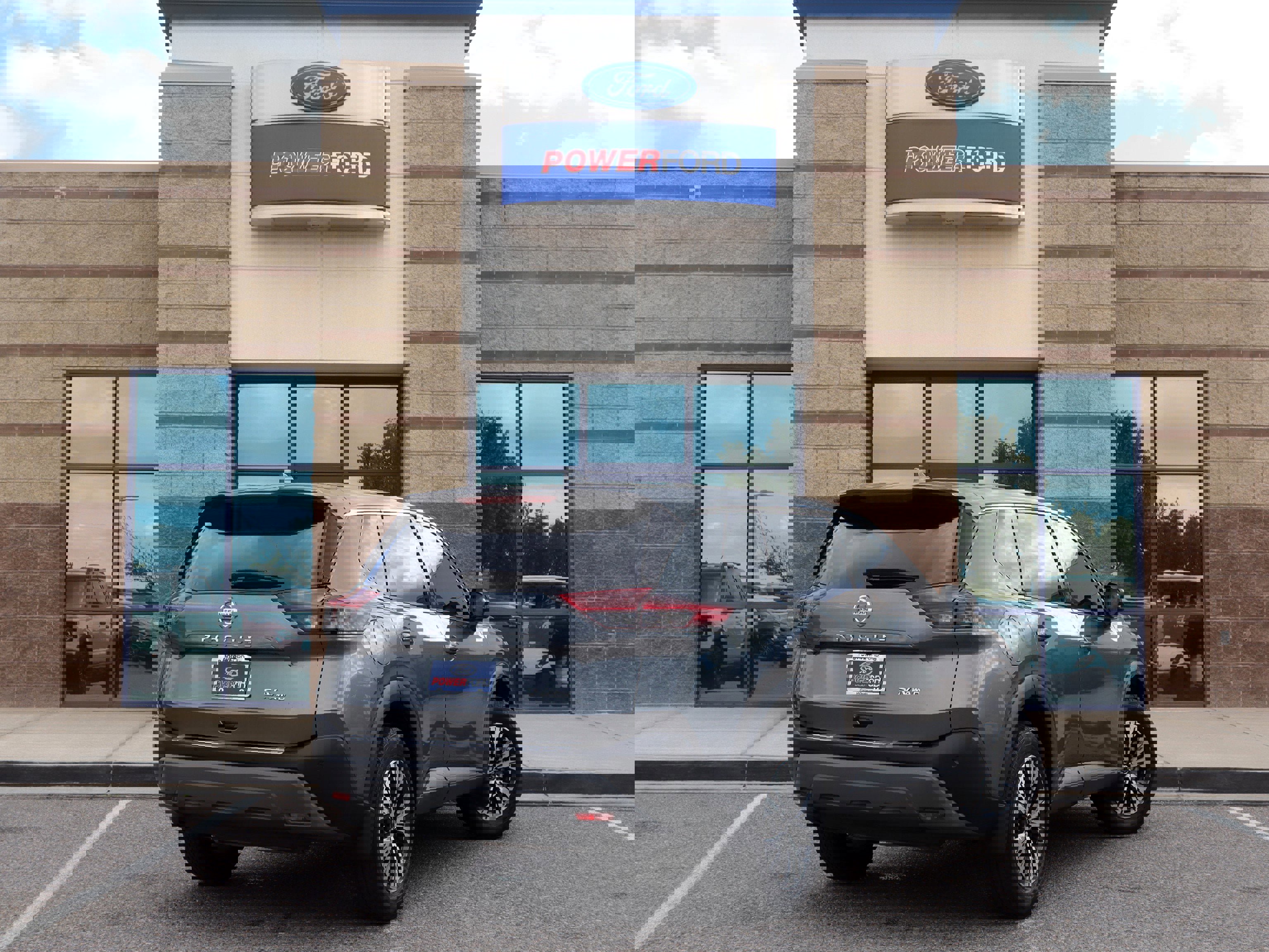 Used 2021 Nissan Rogue SV image 6