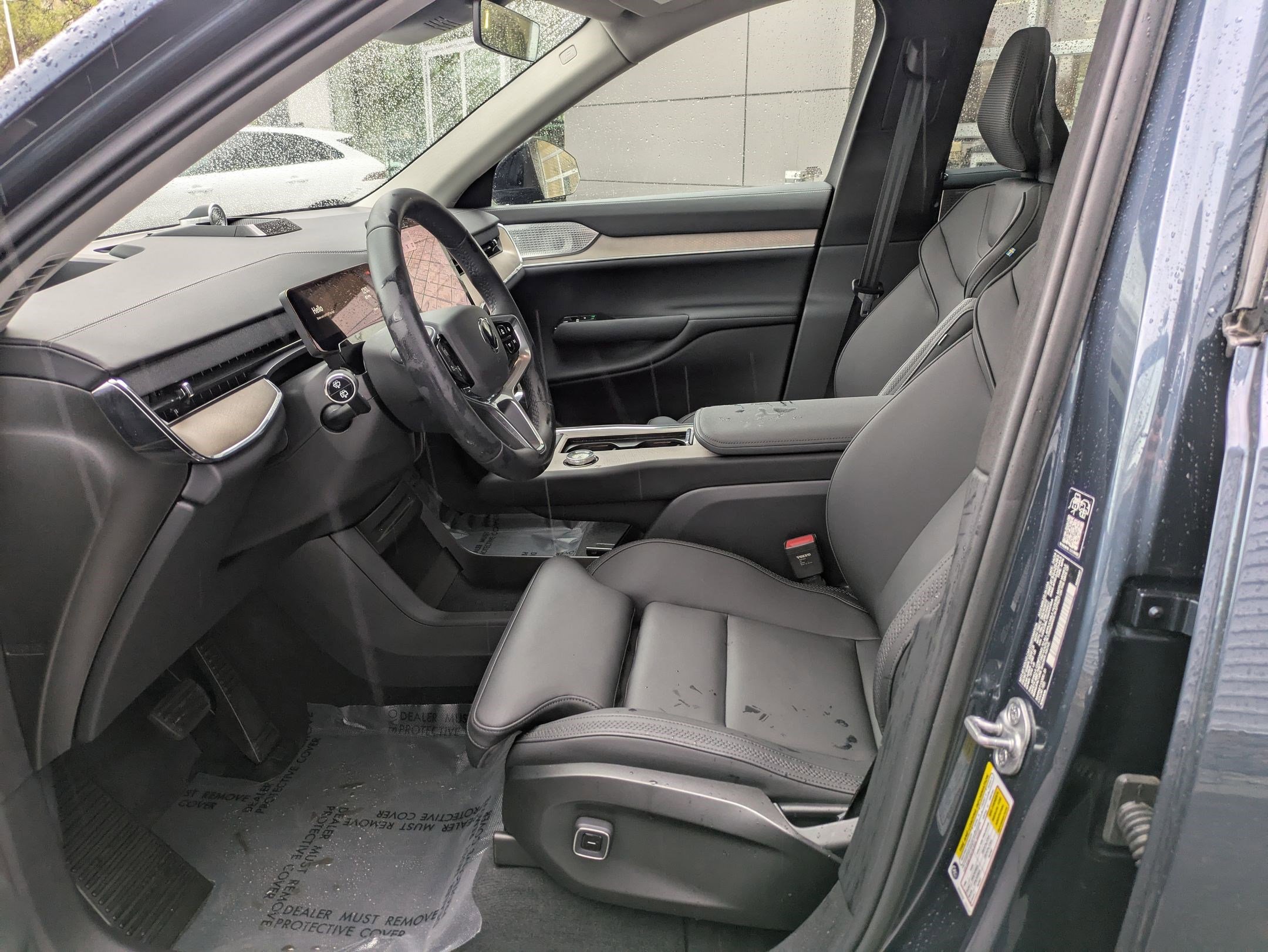 Used 2025 Volvo EX90 Ultra AWD/4WD image 13