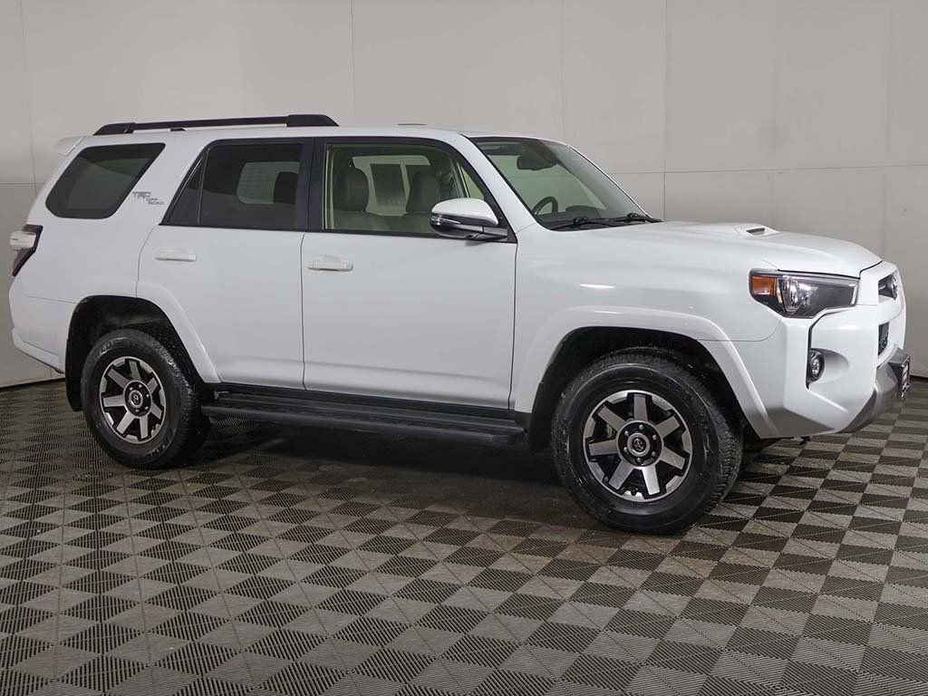 Used 2024 Toyota 4Runner TRD Off-Road Premium image 15